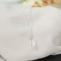FEATHER NECKLACE 2